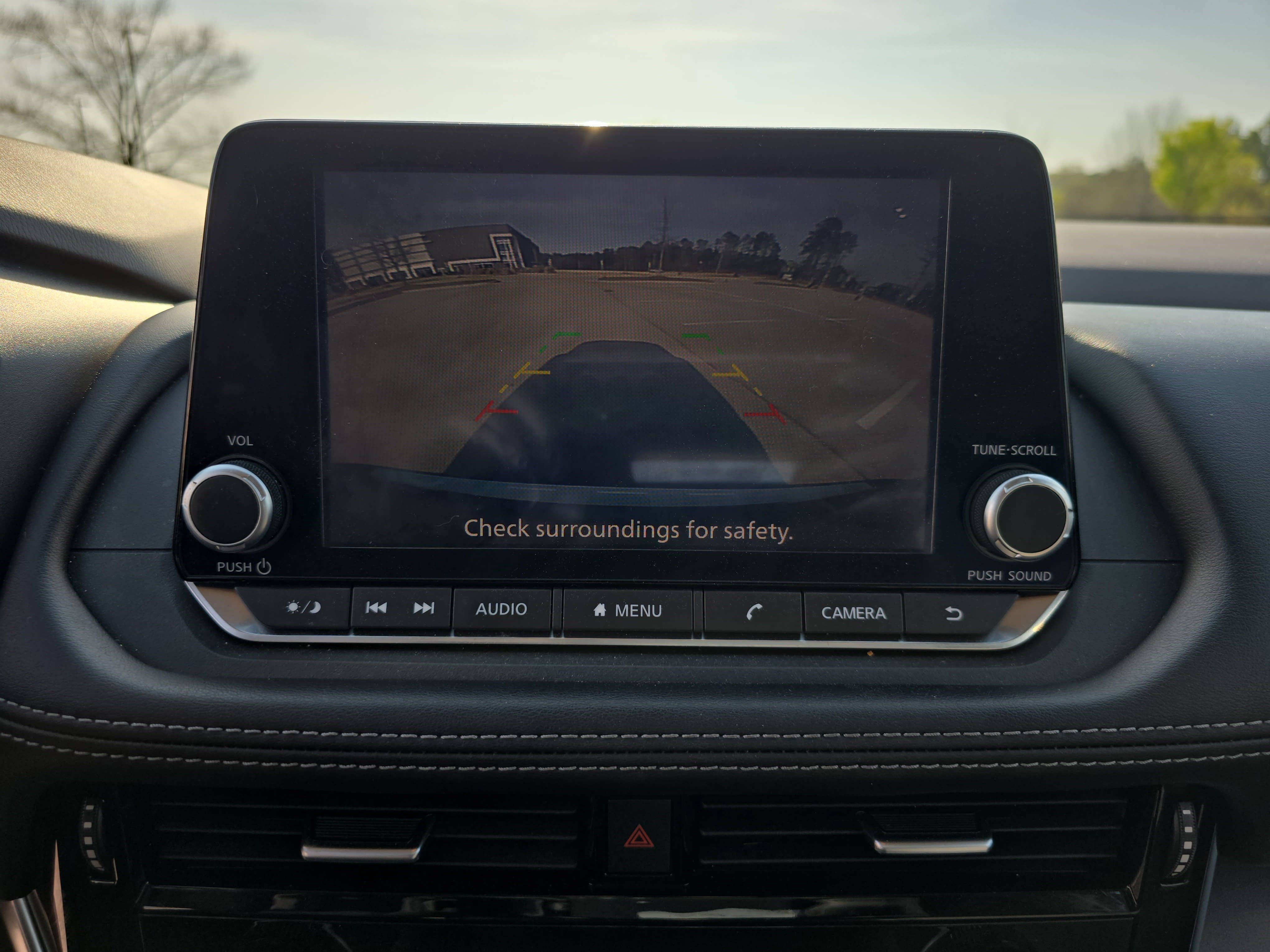 Used 2022 Nissan Rogue SV image 23