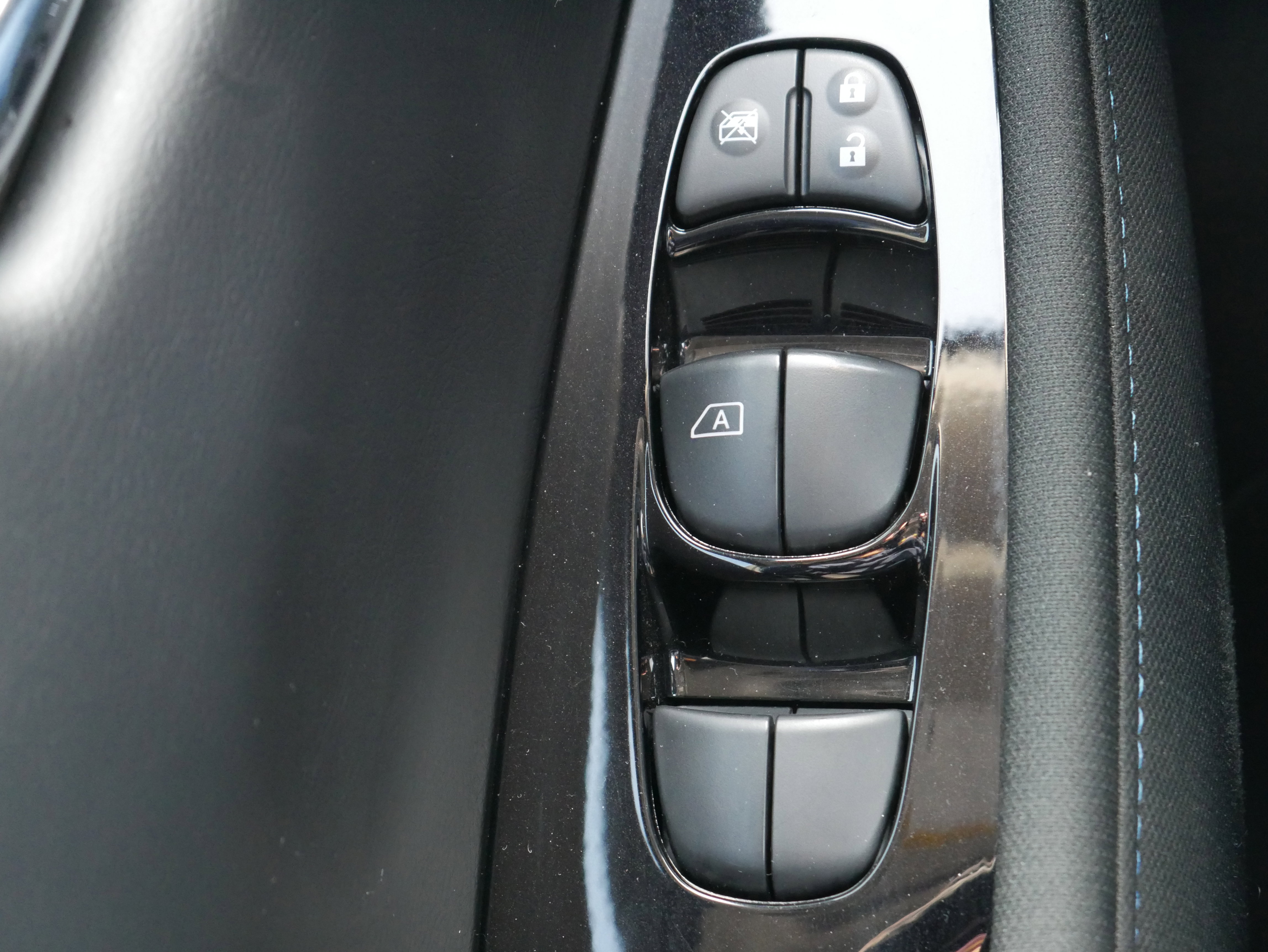 Used 2024 Nissan Leaf SV Plus image 28