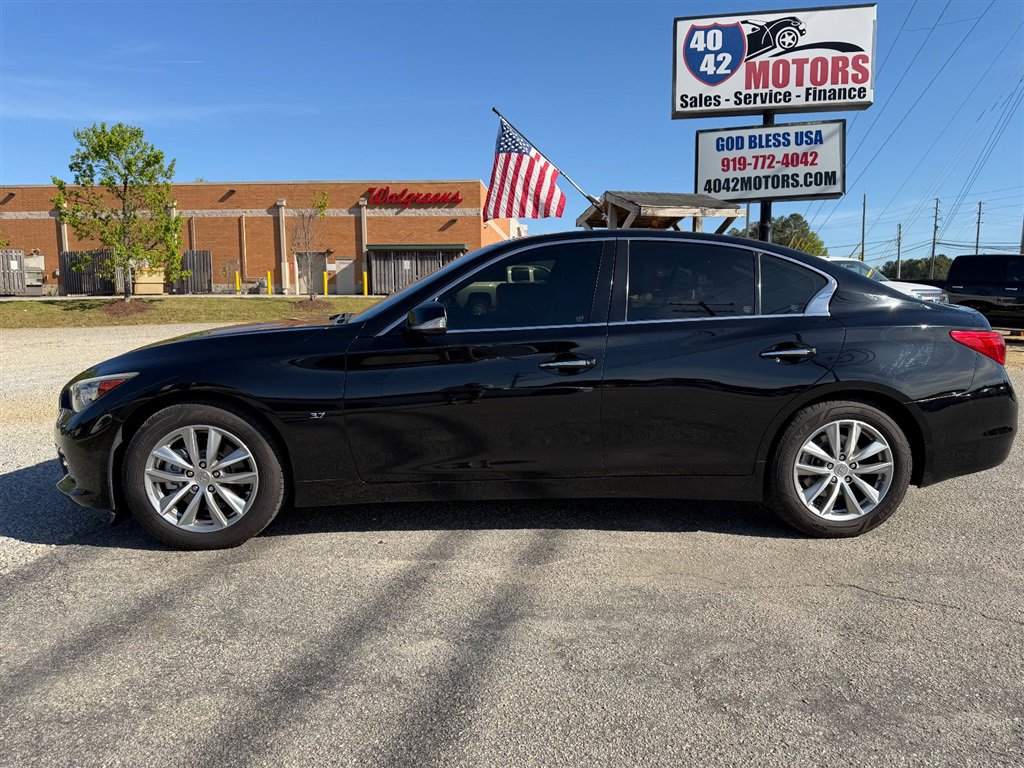 Used 2015 INFINITI Q50 Premium w/ Navigation Package image 2
