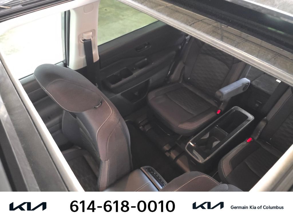 Used 2024 Nissan Pathfinder SV w/ SV Premium Package AWD/4WD image 22