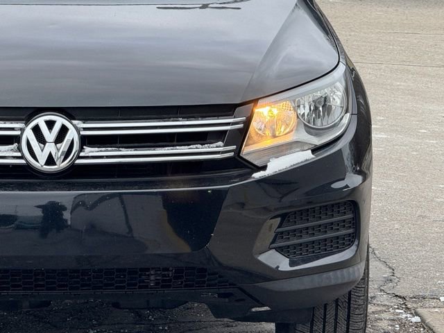 Used 2016 Volkswagen Tiguan S image 10