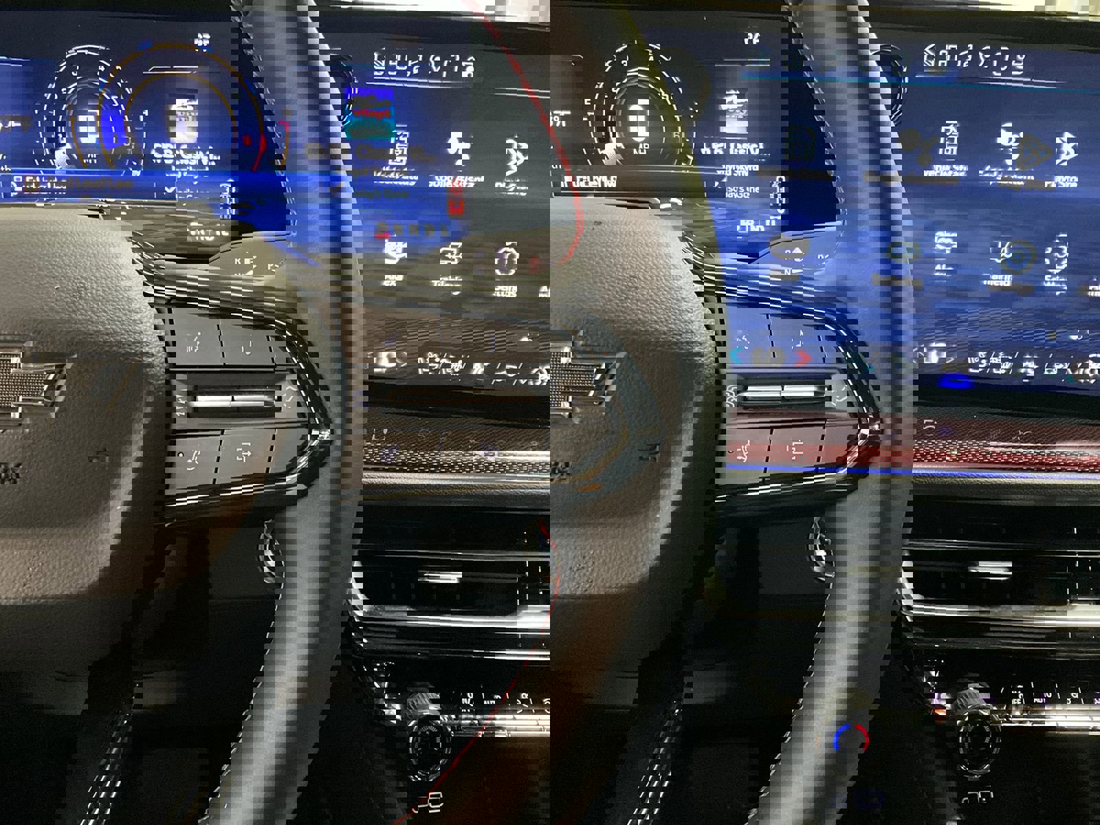 Used 2024 Chevrolet Traverse RS w/ LPO, Floor Liner Package image 17