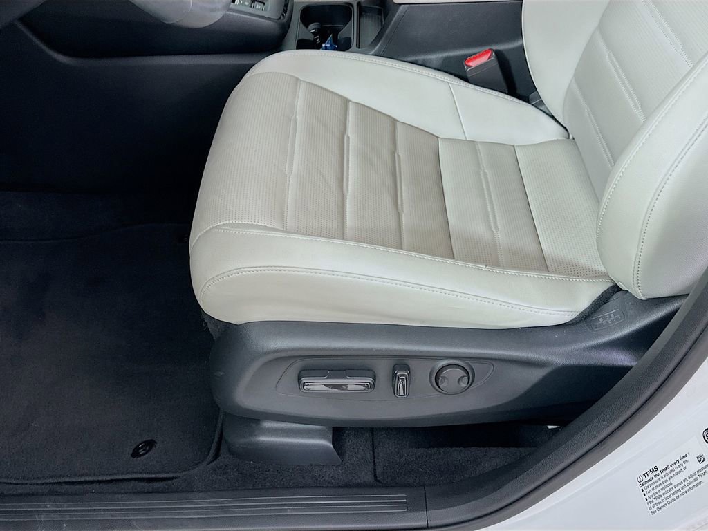 Used 2024 Honda CR-V EX-L image 9