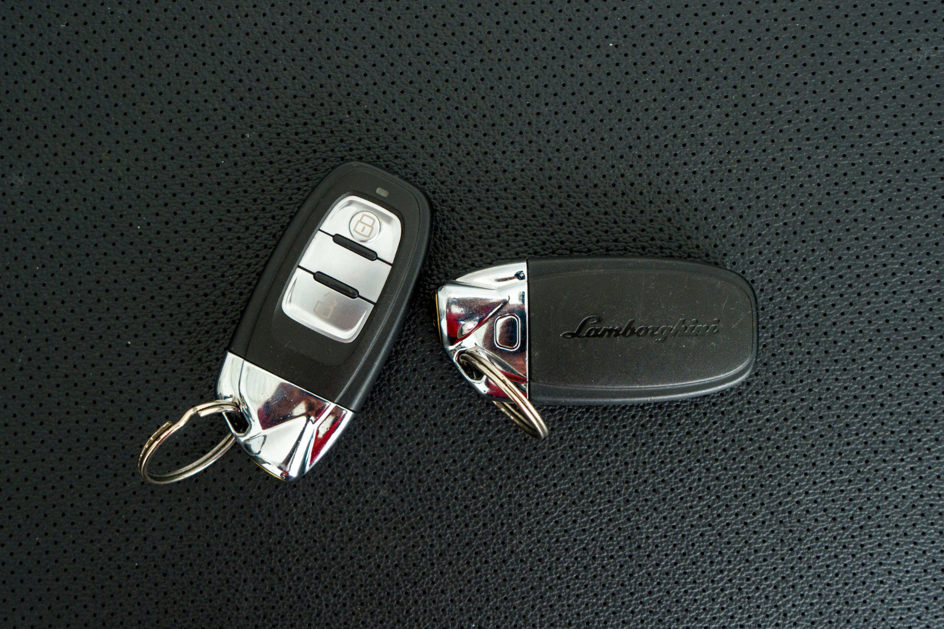 Used 2019 Lamborghini Aventador S image 20