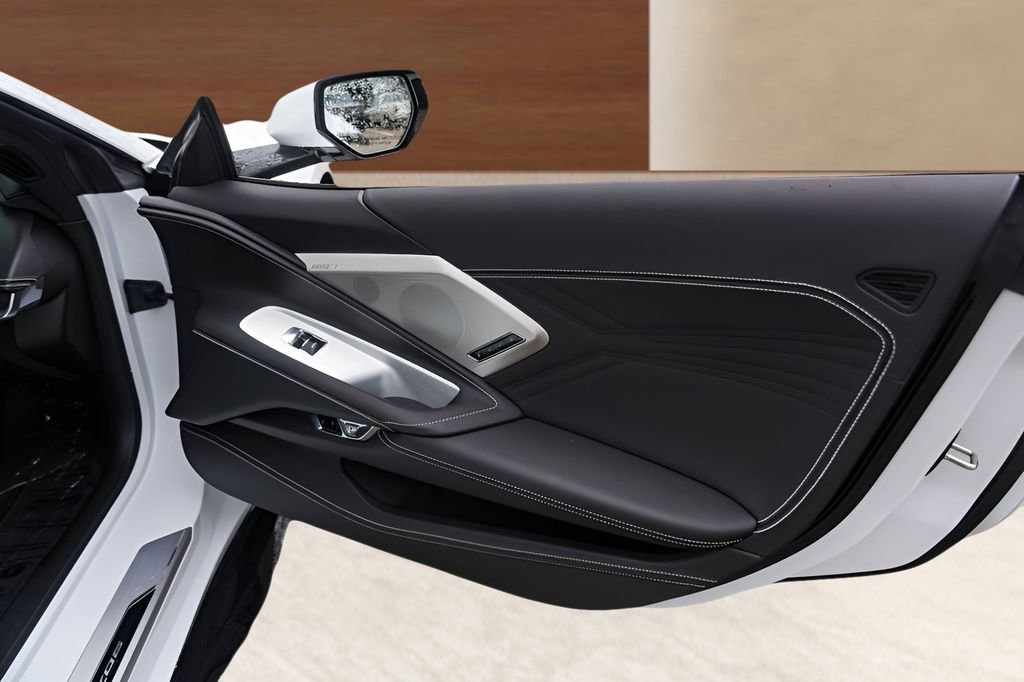 Used 2025 Chevrolet Corvette Z06 RWD image 23