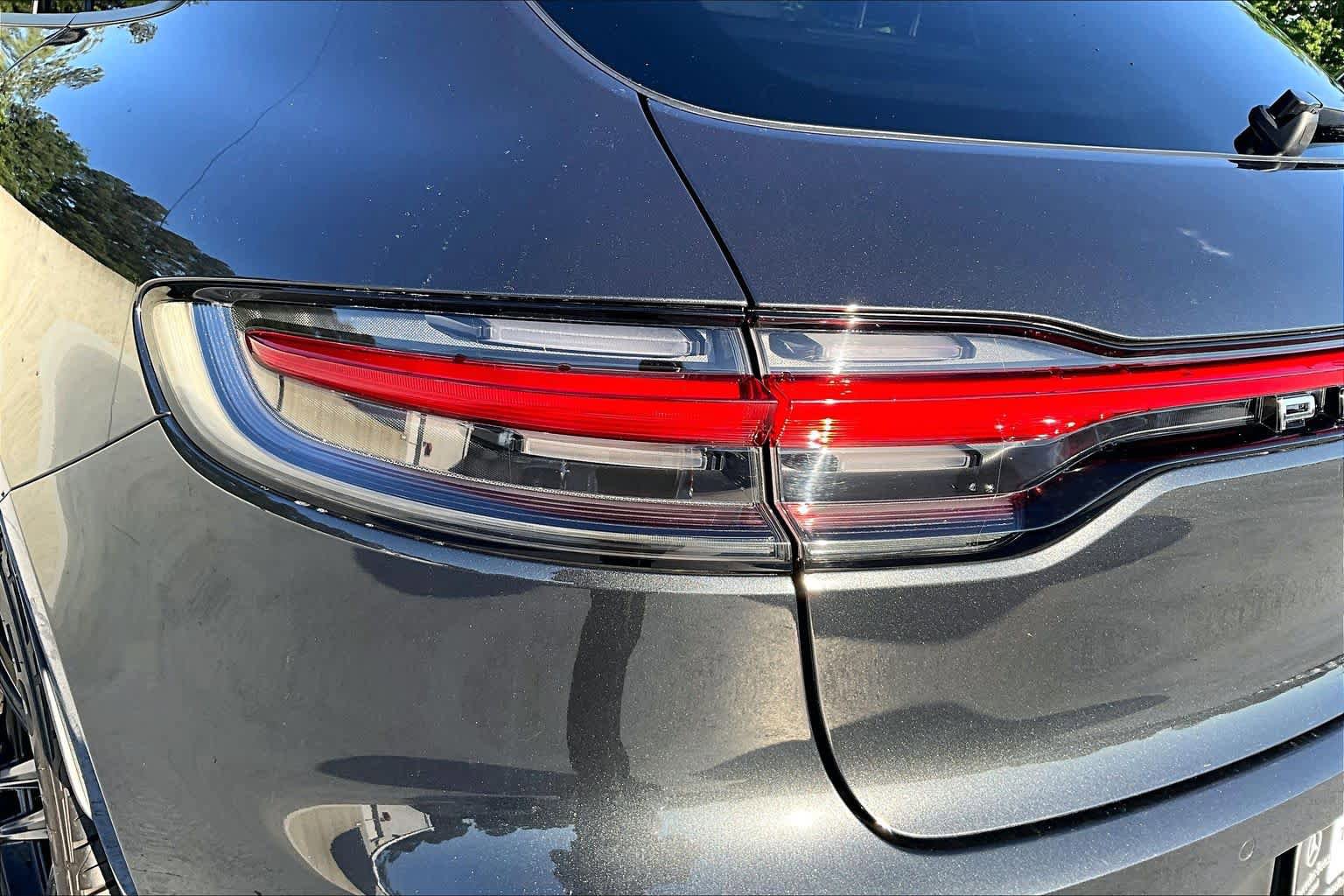 Used 2021 Porsche Macan image 28