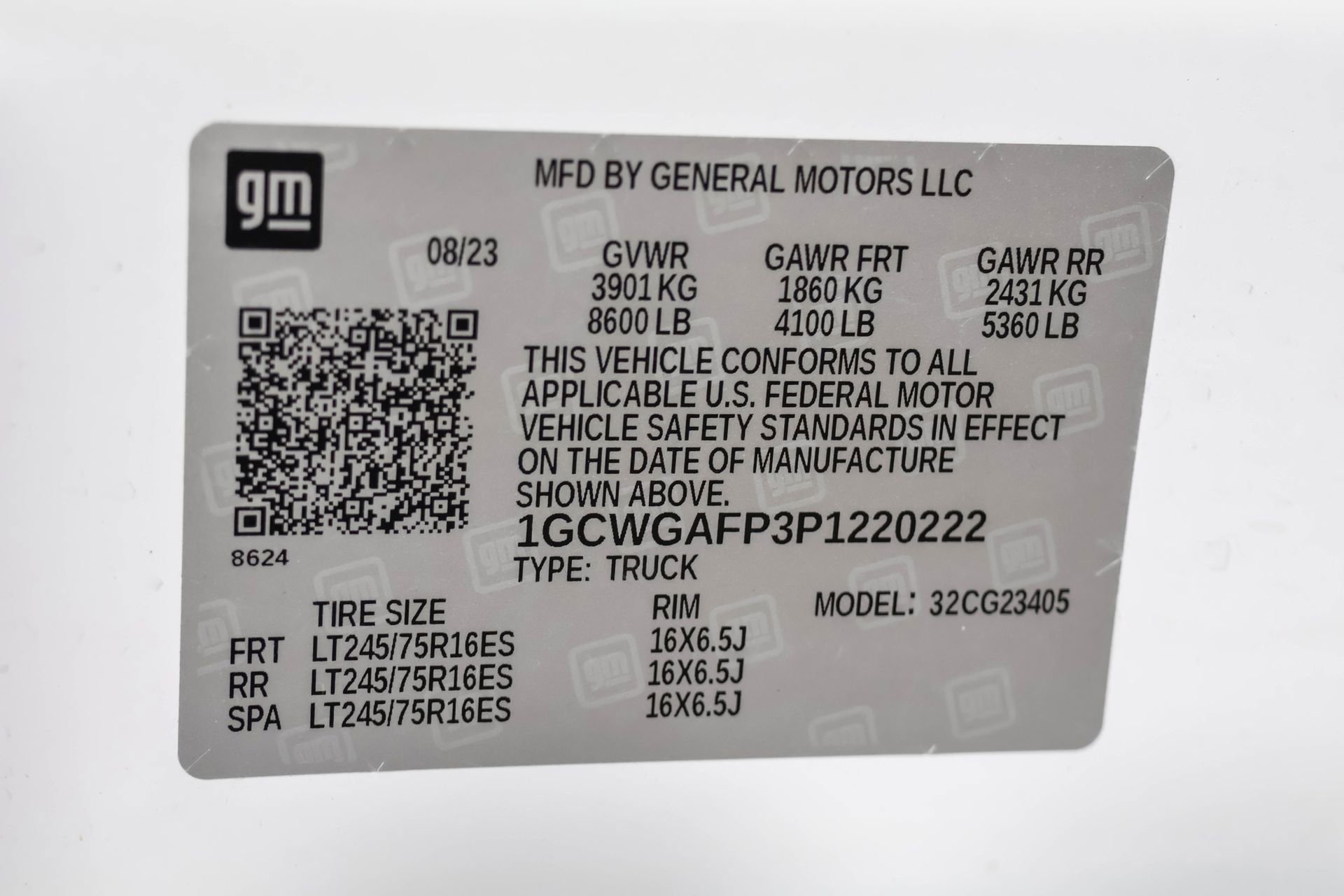 Used 2023 Chevrolet Express 2500 w/ Driver Convenience Package image 40