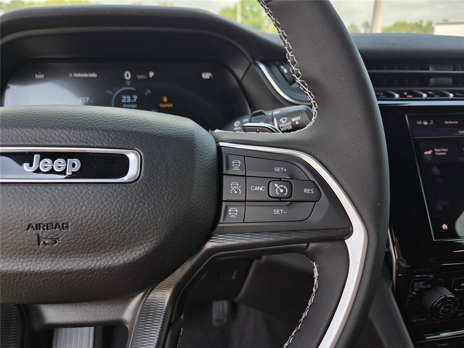 New 2025 Jeep Grand Cherokee Laredo X w/ Luxury Tech Group I RWD image 27