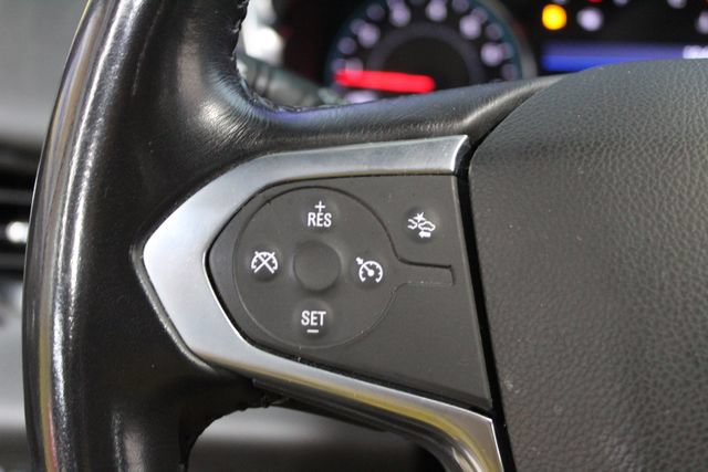 Used 2022 Chevrolet Traverse LT w/ LPO, Floor Liner Package AWD/4WD image 16