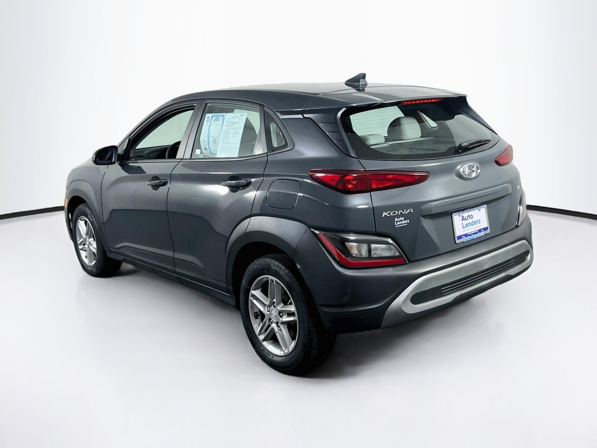 Used 2023 Hyundai Kona SE w/ Cargo Package AWD/4WD image 7