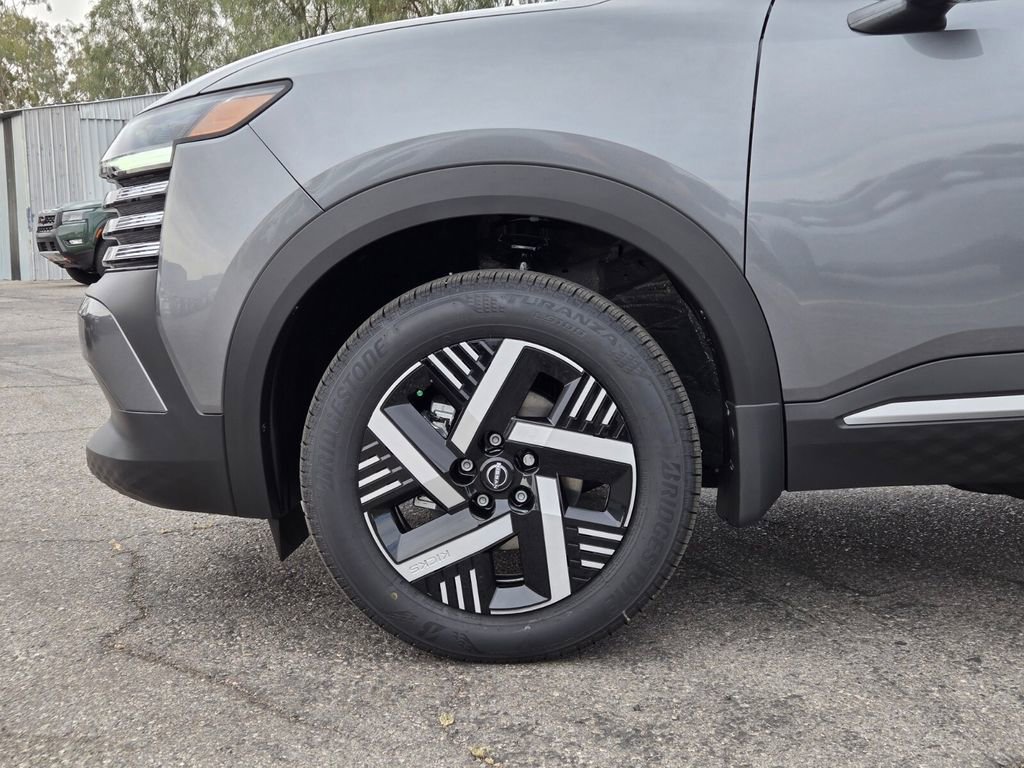 New 2026 Nissan Kicks SV w/ SV Premium Package FWD image 5