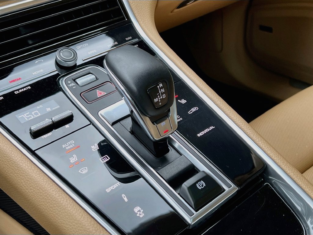 Certified 2018 Porsche Panamera 4 AWD/4WD image 19