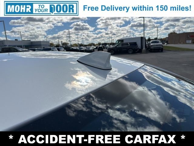 Used 2021 Nissan Versa SV image 11