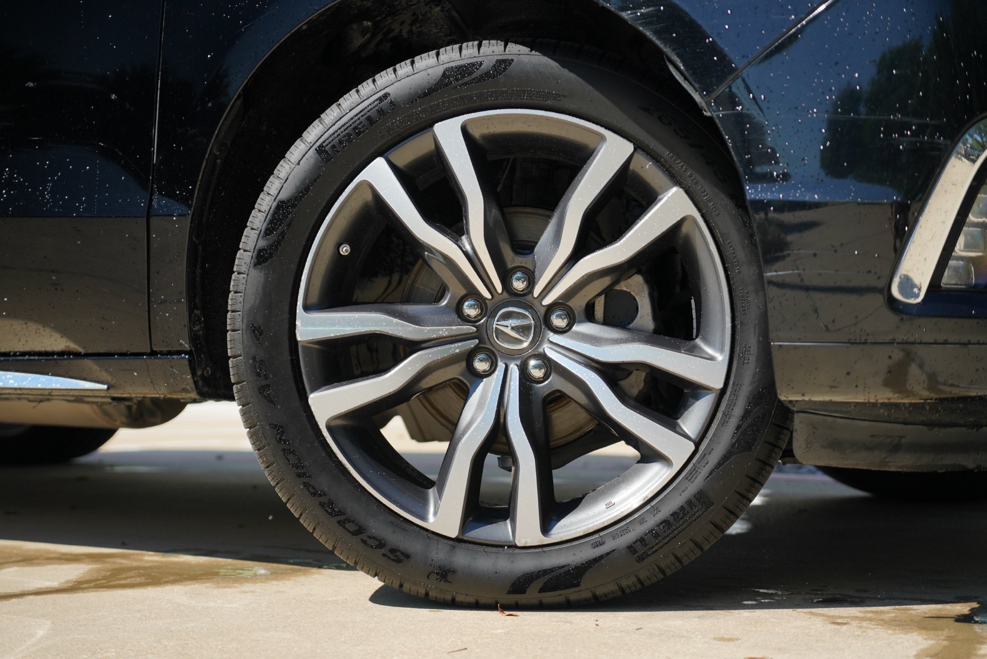Used 2020 Acura MDX w/ Advance Package FWD image 3