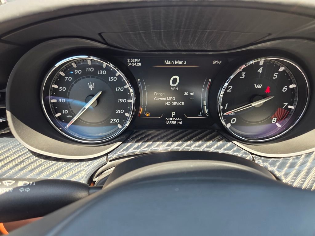 Used 2022 Maserati Quattroporte Trofeo RWD image 16