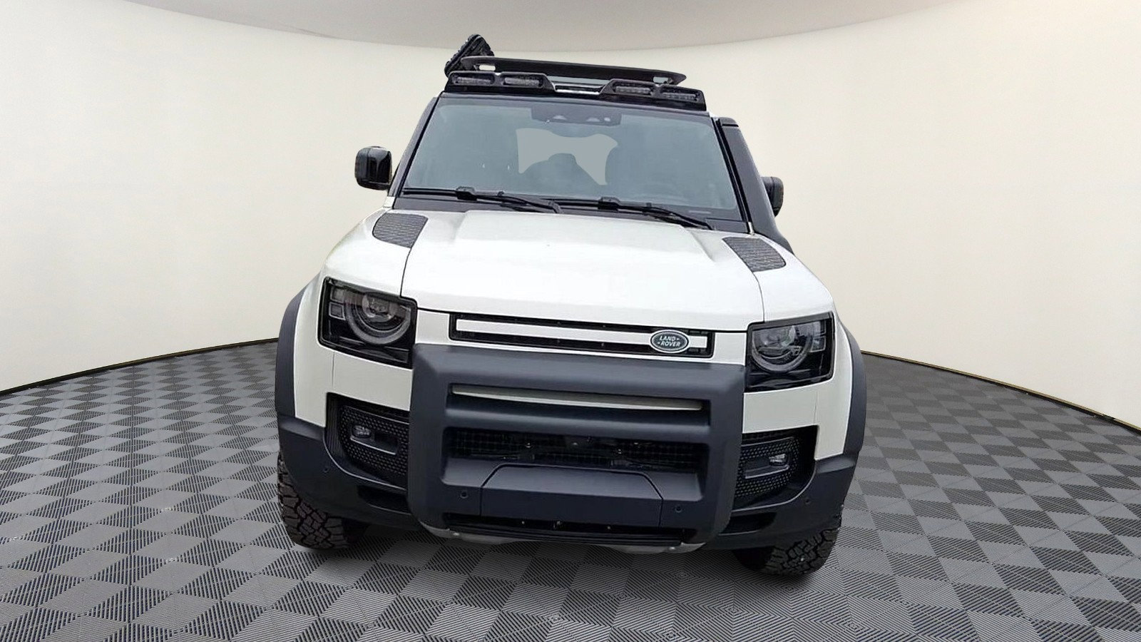 Used 2024 Land Rover Defender 110 S image 3