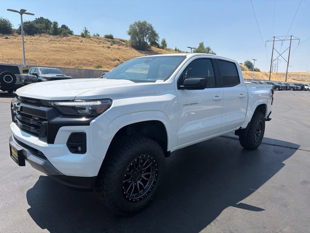 Used 2023 Chevrolet Colorado Z71 w/ Z71 Convenience Package 2 AWD/4WD image 2