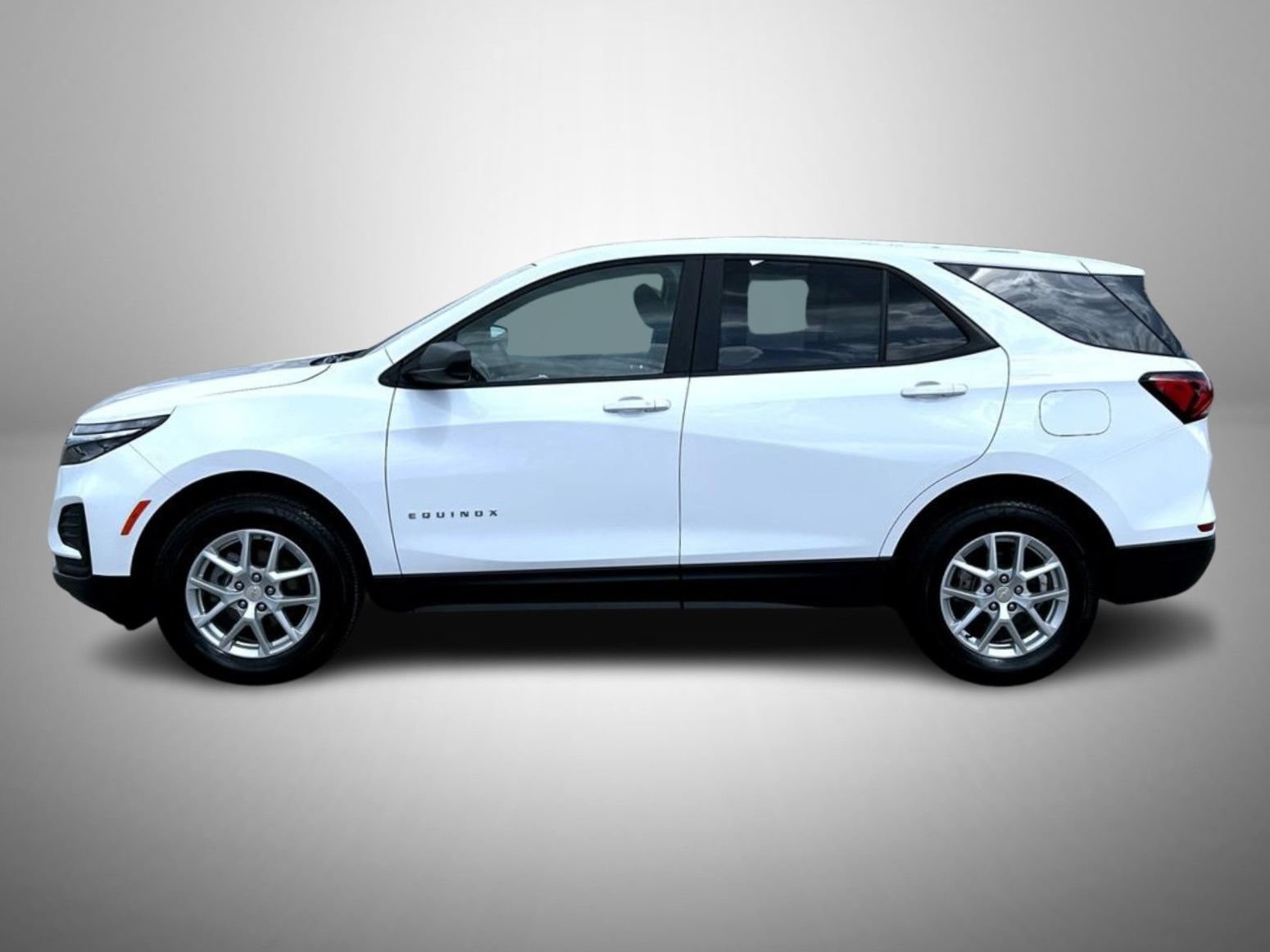 Certified 2024 Chevrolet Equinox LS w/ LS Convenience Package AWD/4WD image 8