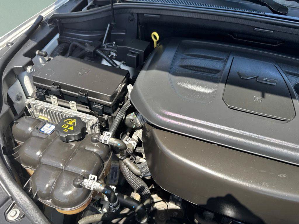Used 2018 Jeep Grand Cherokee Laredo RWD image 34