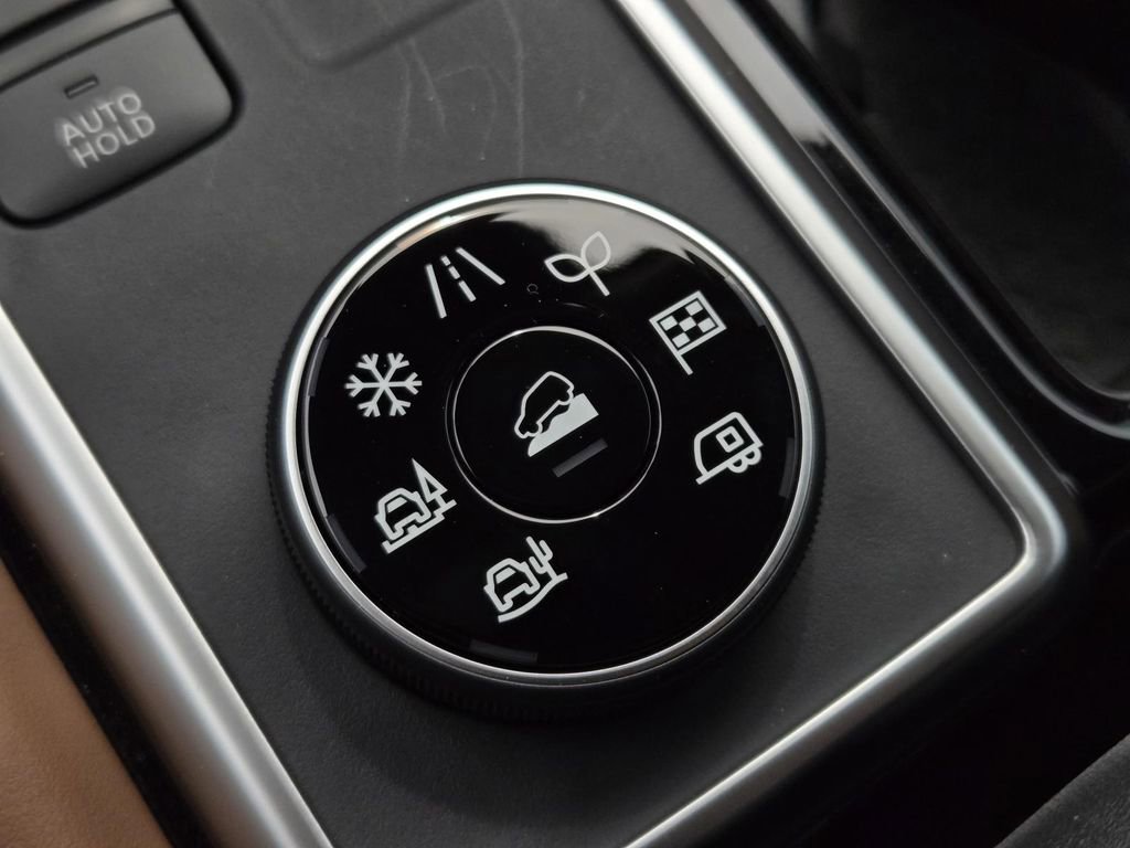 New 2026 Nissan Pathfinder Platinum image 25