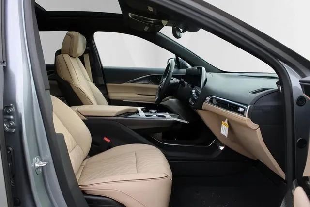 Used 2024 Cadillac Lyriq Luxury w/ Nappa Leather Package image 19