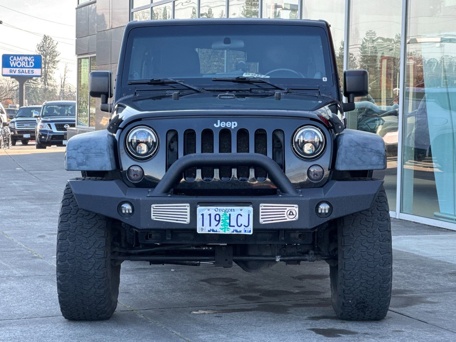 Used 2012 Jeep Wrangler Unlimited Rubicon w/ Dual Top Group image 8