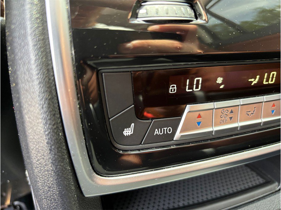 Used 2019 BMW X7 xDrive50i w/ Premium Package AWD/4WD image 46