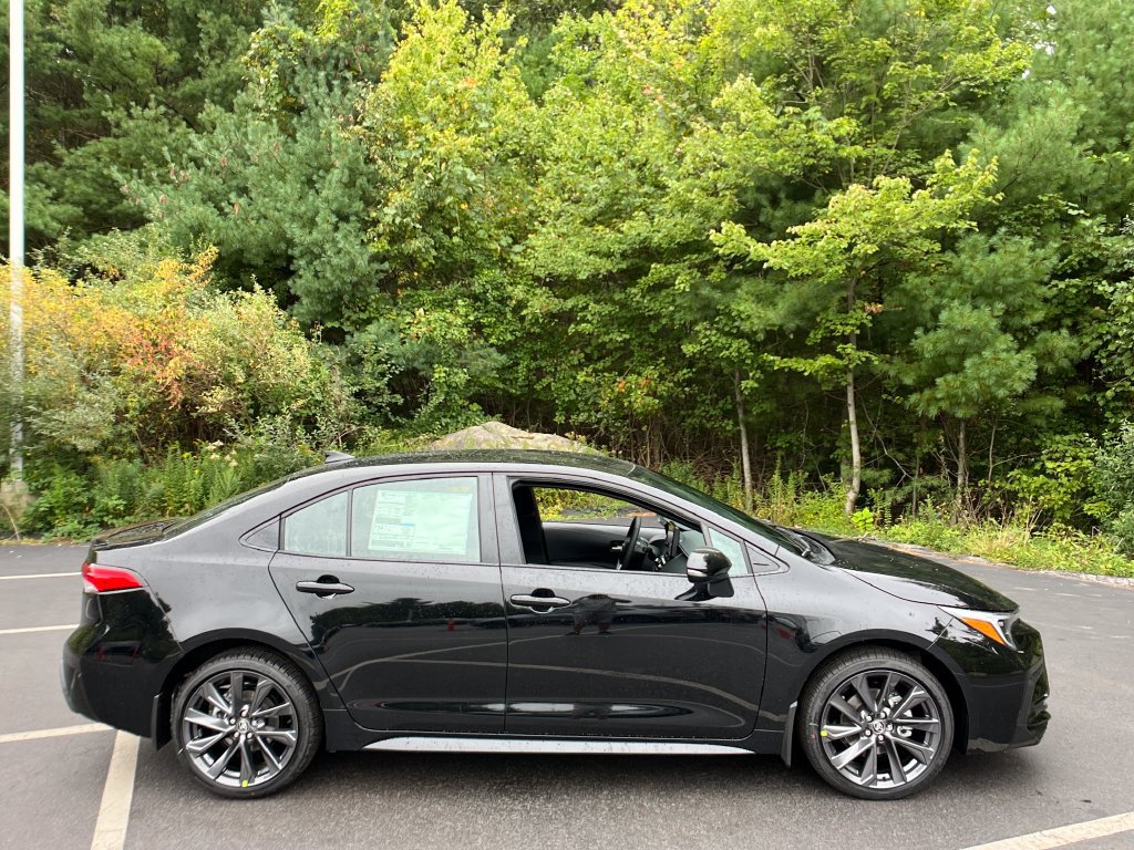 New 2026 Toyota Corolla SE FWD image 6