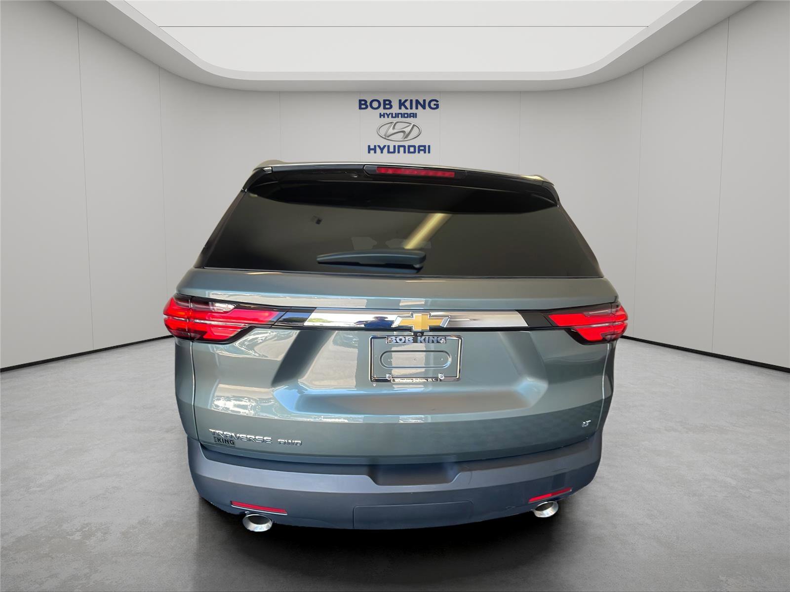 Used 2023 Chevrolet Traverse LT AWD/4WD image 4