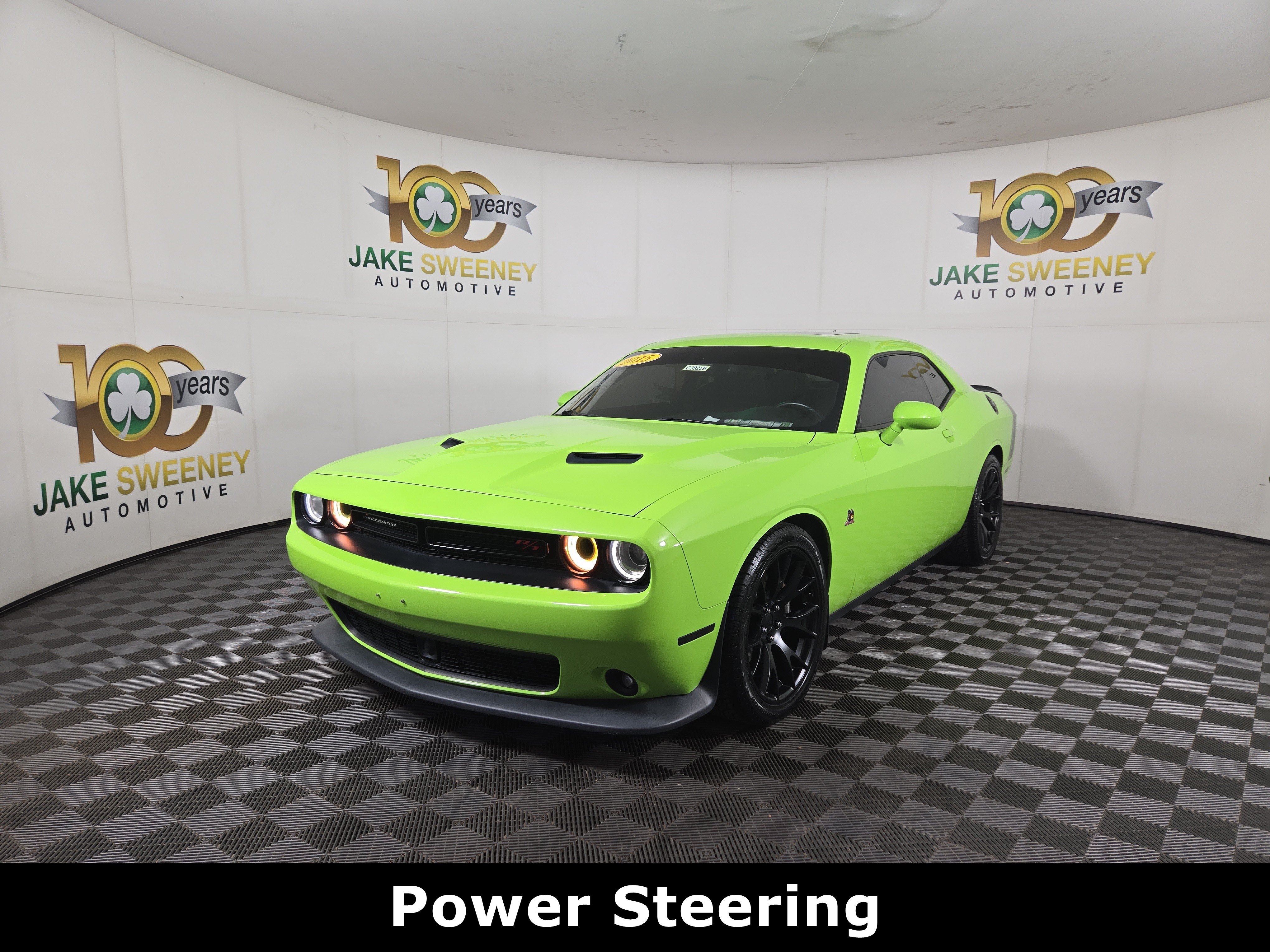 Used 2015 Dodge Challenger R/T Scat Pack w/ Leather Interior Group RWD image 4
