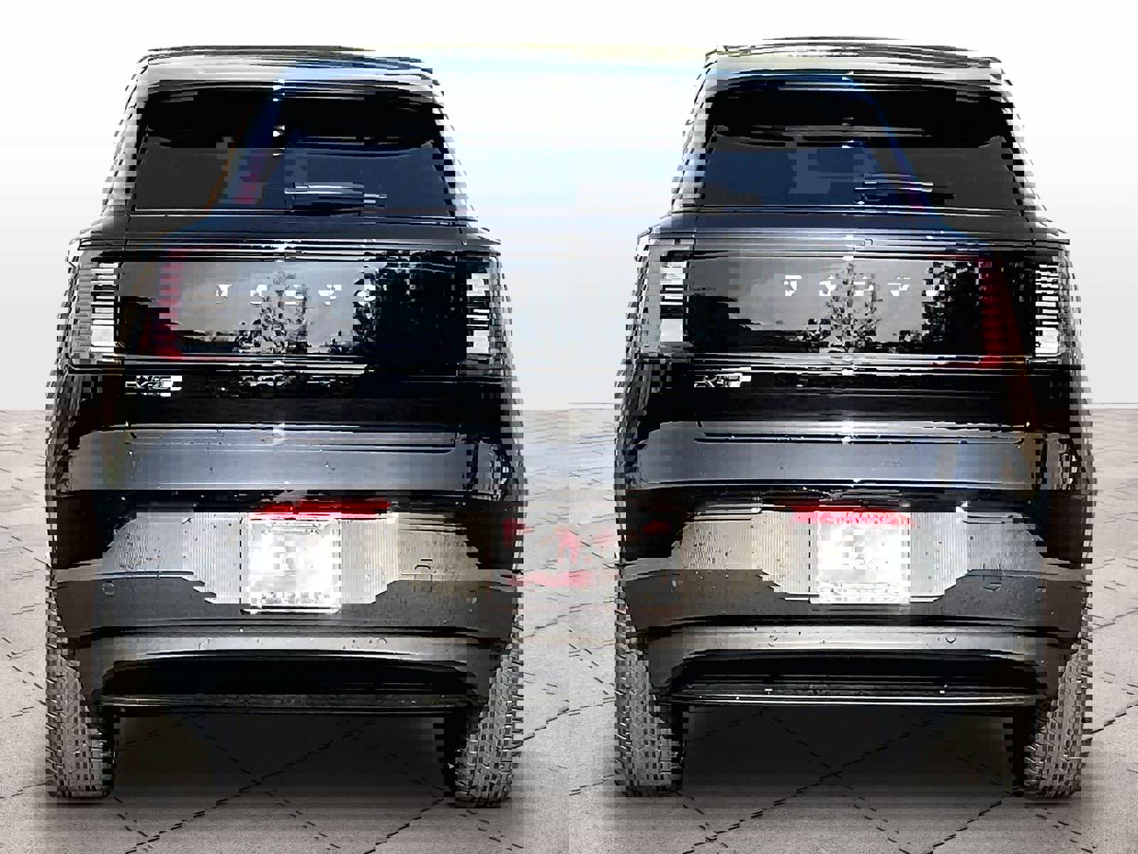 New 2026 Volvo EX30 Plus w/ Protection Package Premier image 6