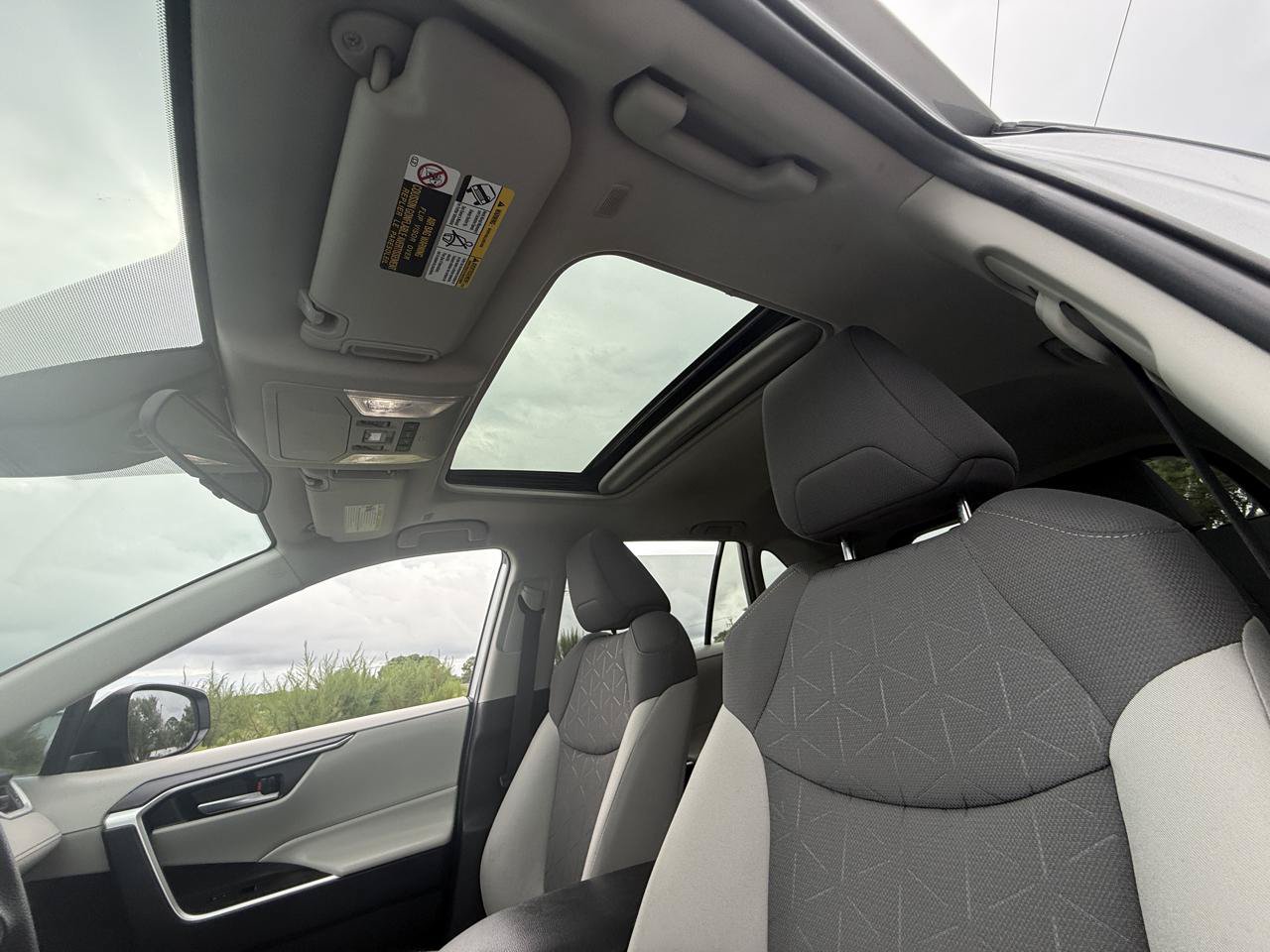 Used 2025 Toyota RAV4 XLE FWD image 14