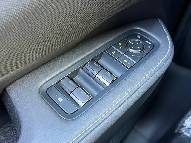 Used 2026 Lexus TX 500h AWD w/ Technology Package image 32