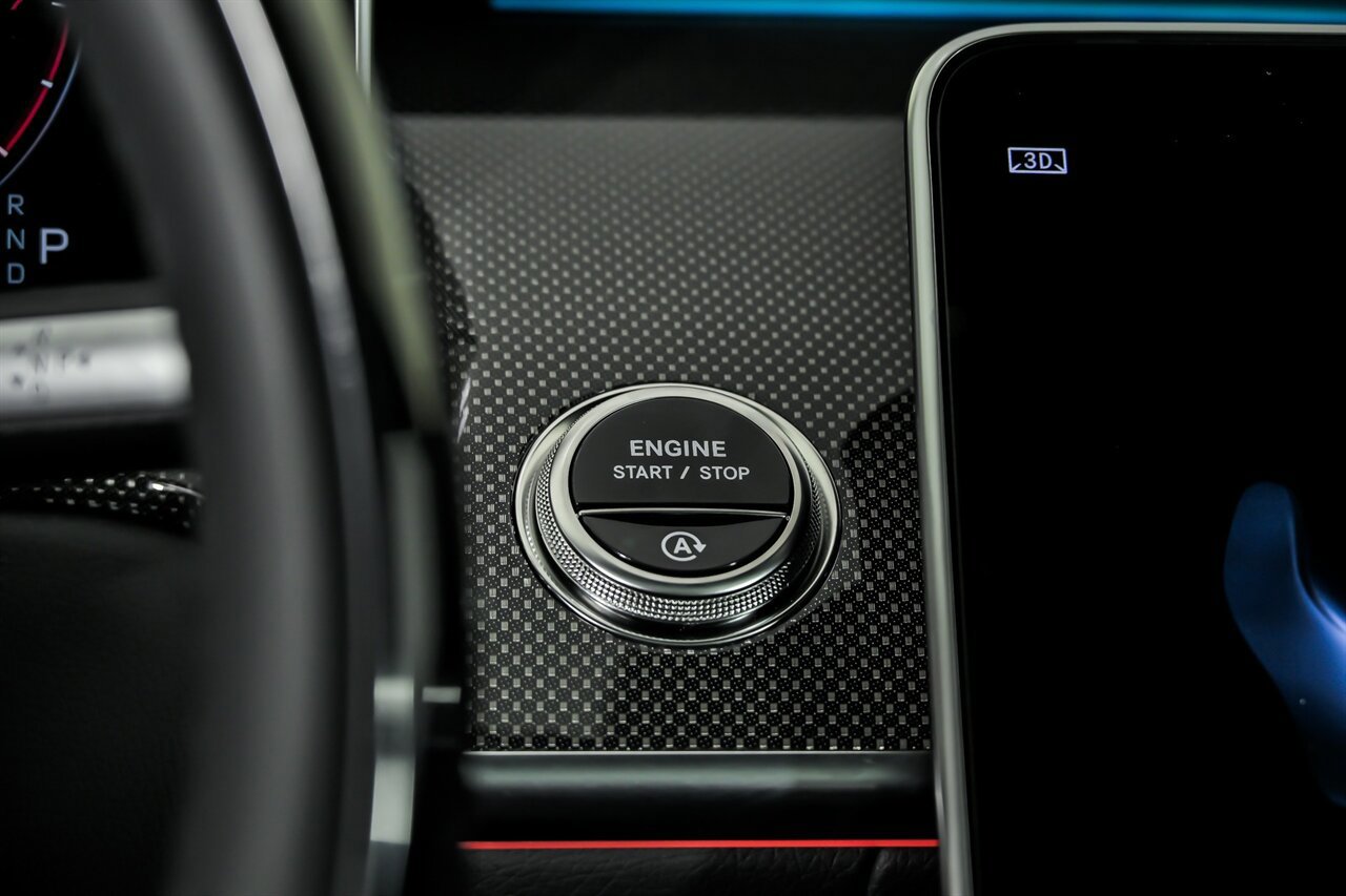 Used 2025 Mercedes-Benz S 580 4MATIC Sedan image 32