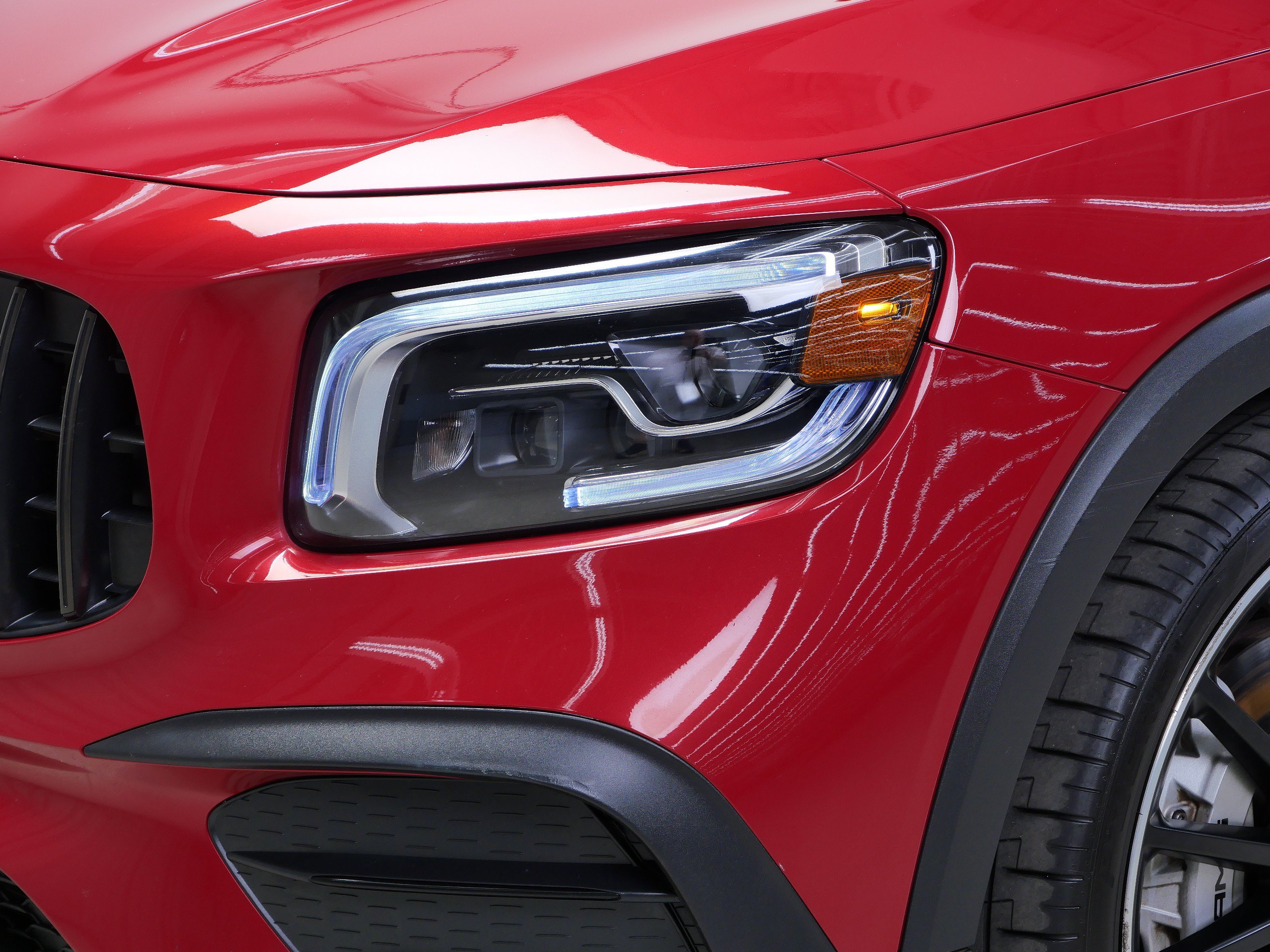 Certified 2023 Mercedes-Benz GLB 35 AMG 4MATIC image 16
