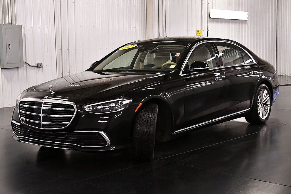 Used 2022 Mercedes-Benz S 580 4MATIC Sedan image 3