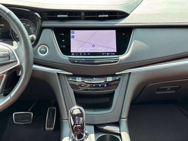 Used 2023 Cadillac XT5 Sportv w/ Technology Package AWD/4WD image 29
