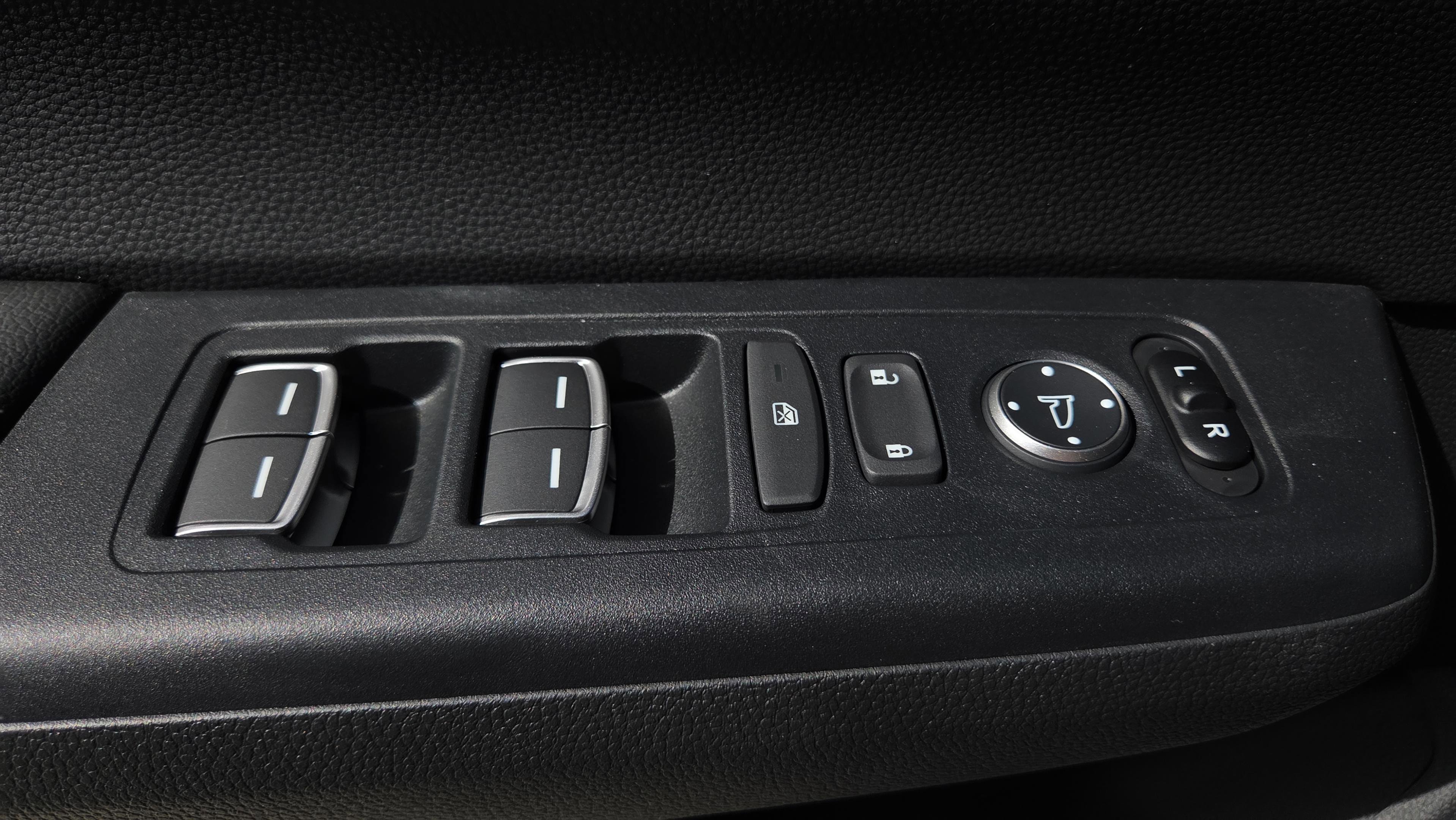 Used 2026 Honda CR-V Sport Touring image 37