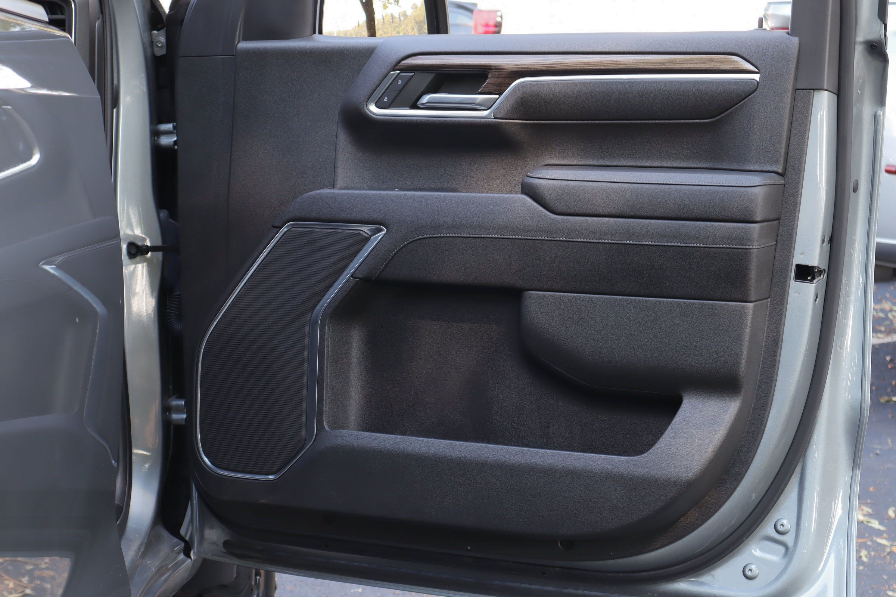 Used 2023 Chevrolet Silverado 1500 LT Trail Boss w/ Protection Package AWD/4WD image 26