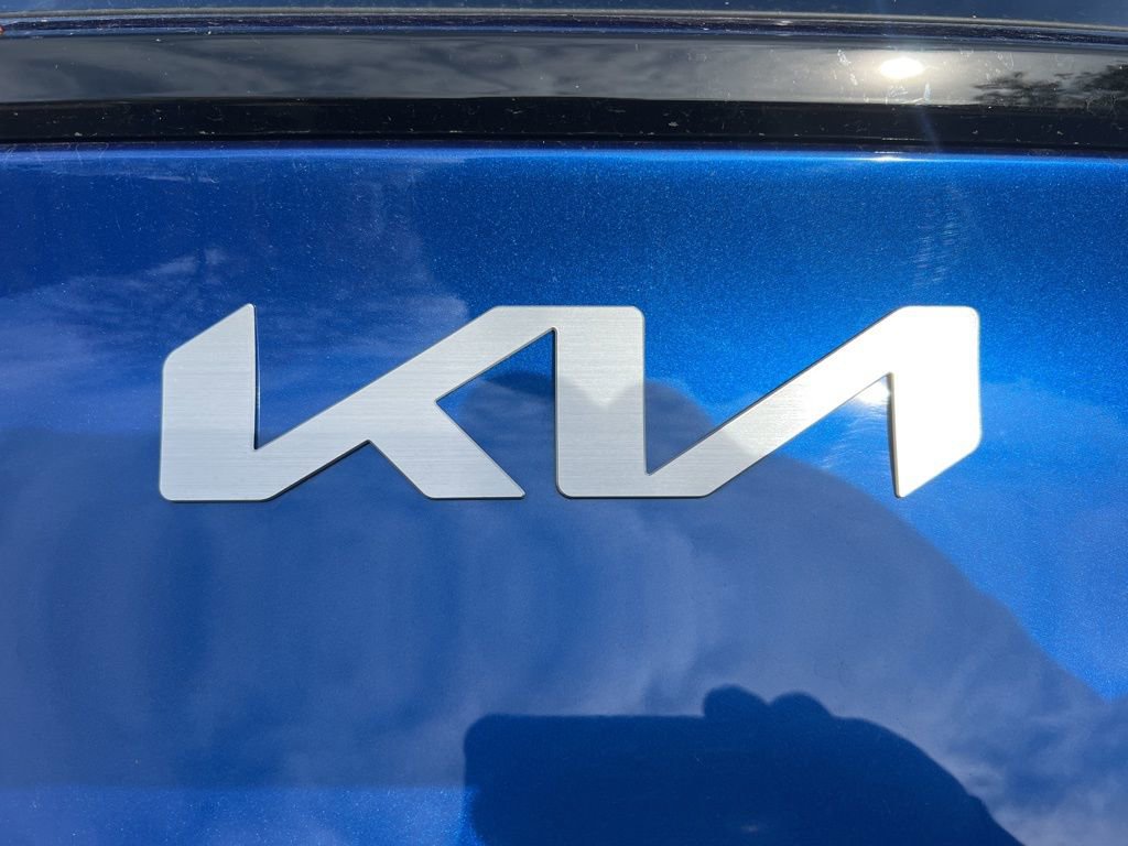 Certified 2025 Kia Sportage EX image 33