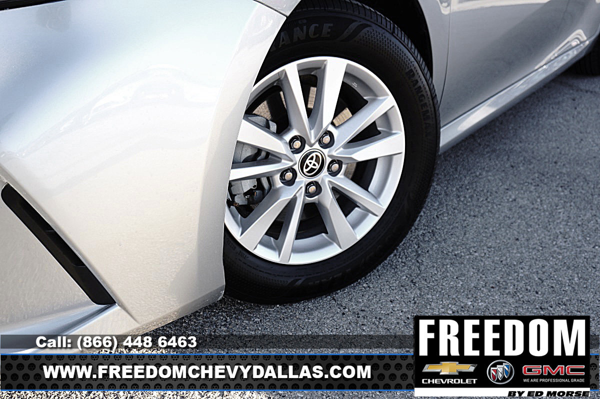 Used 2025 Toyota Camry LE image 41