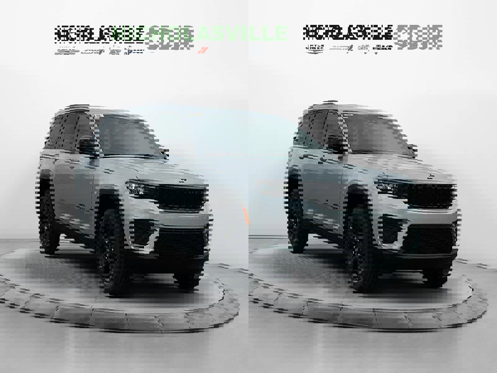 New 2025 Jeep Grand Cherokee Altitude image 8