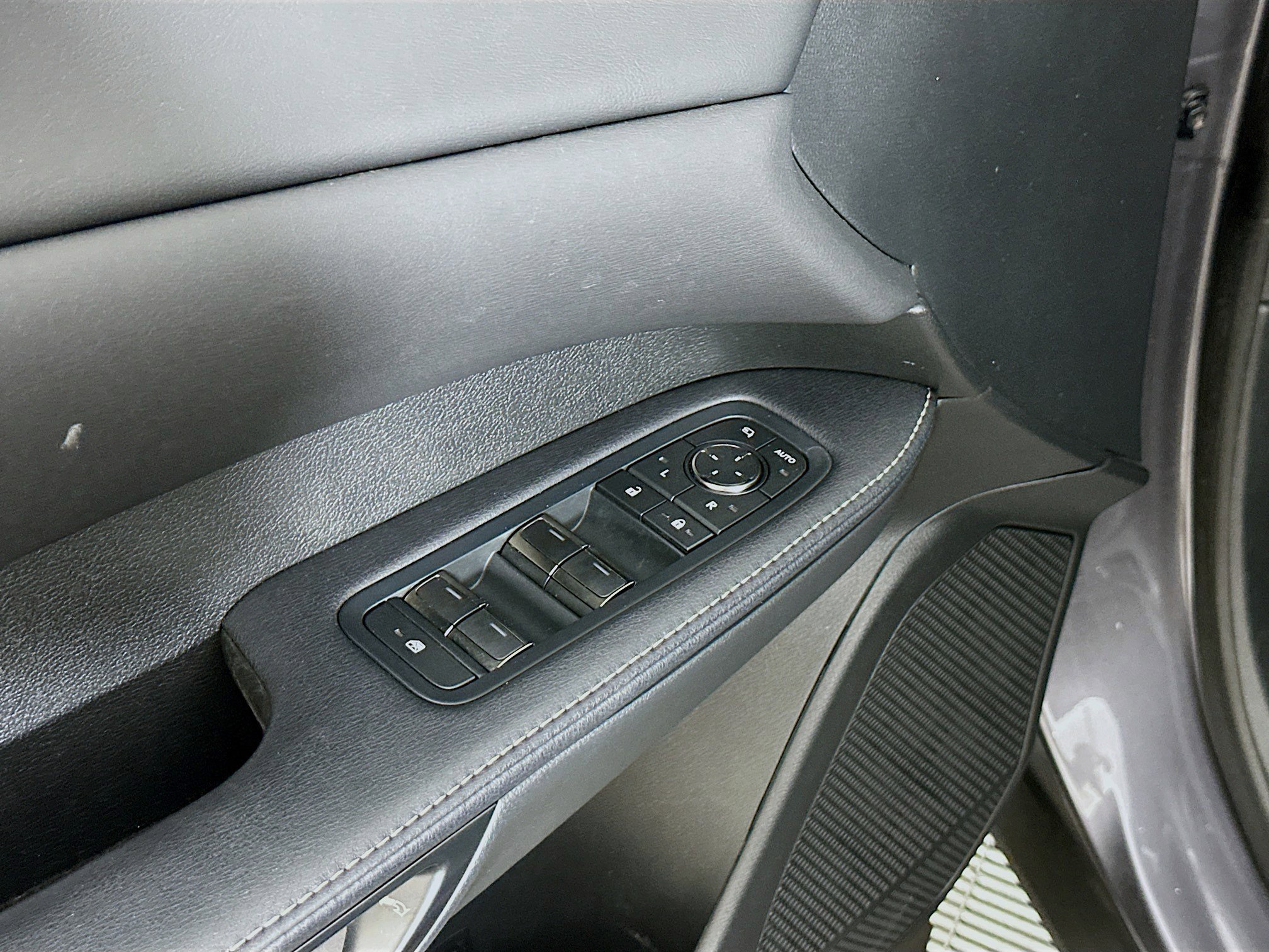 Used 2023 Lexus RX 350 FWD w/ Cold Area Package image 15