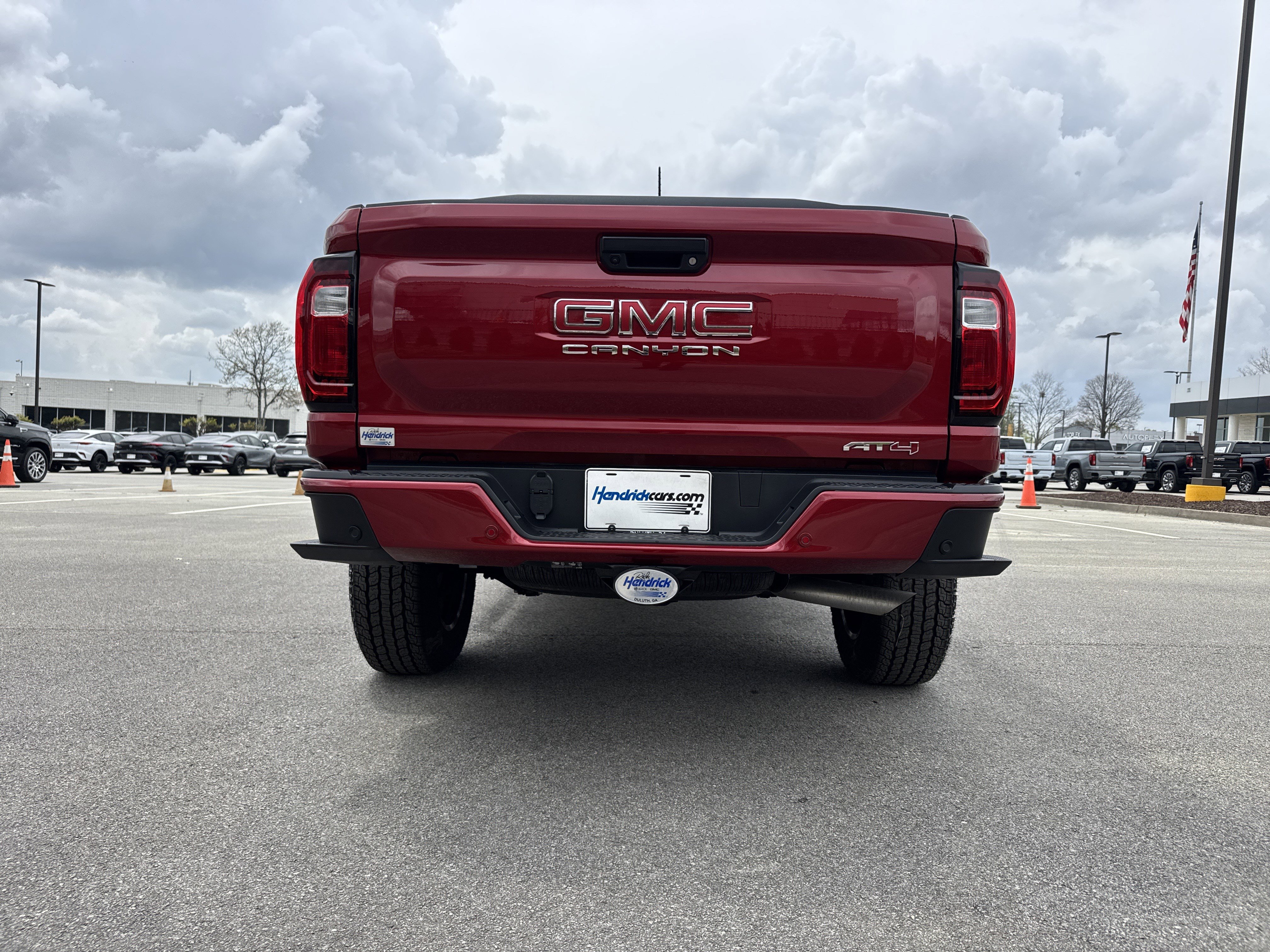 Used 2026 GMC Canyon AT4 image 9