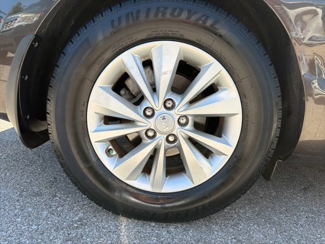 Used 2016 Kia Sedona LX w/ Option Group 020 FWD image 29