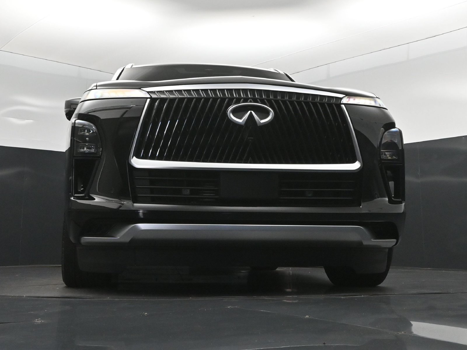 Certified 2025 INFINITI QX80 Luxe RWD image 45
