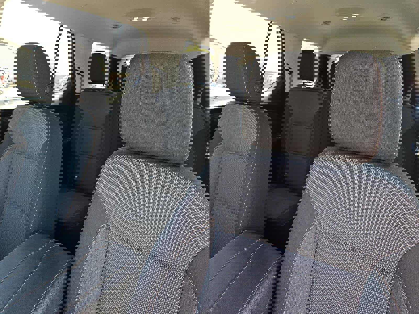 Used 2020 Chevrolet Traverse LT image 26