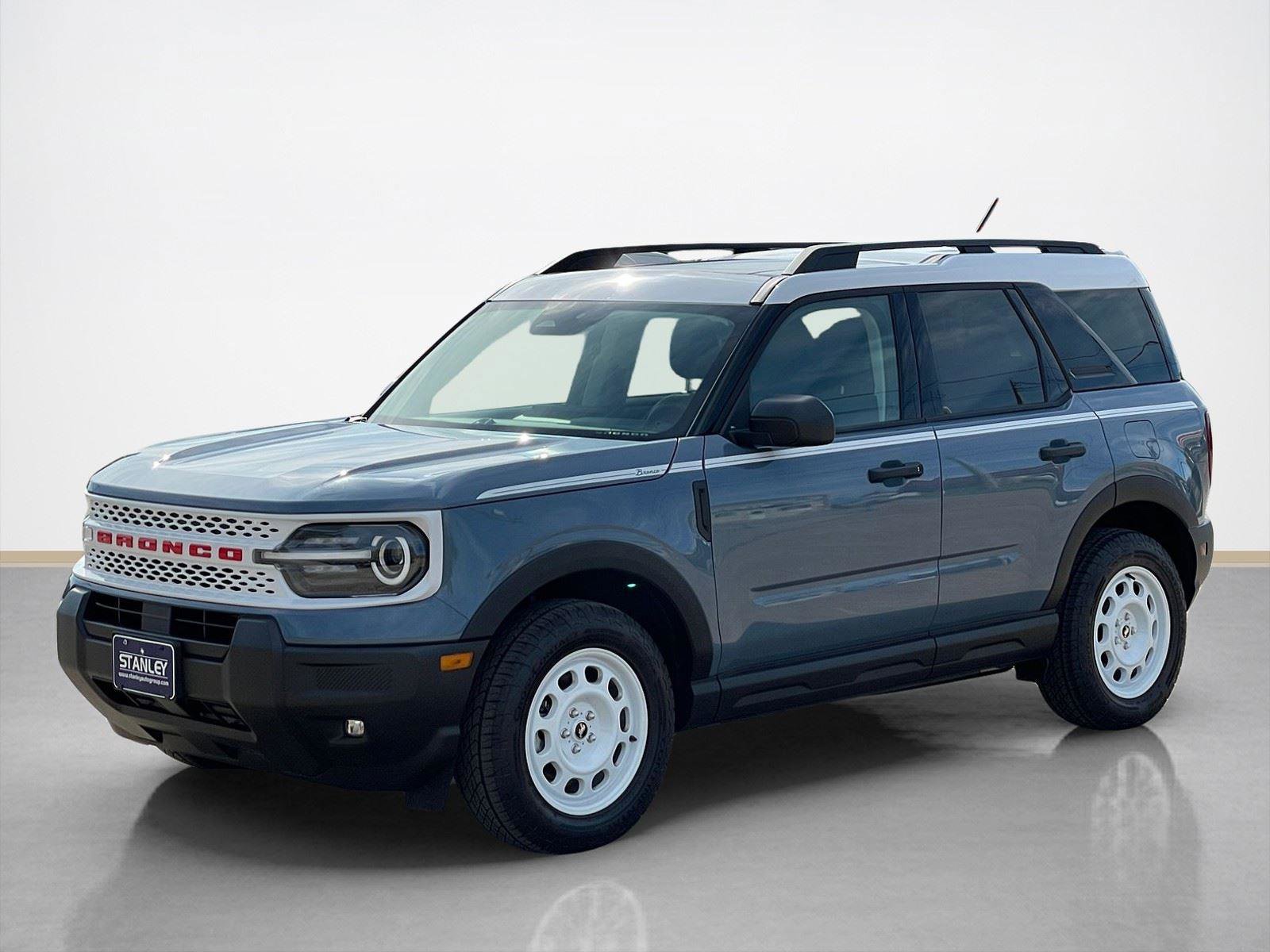 Used 2025 Ford Bronco Sport Heritage w/ Convenience Package image 3