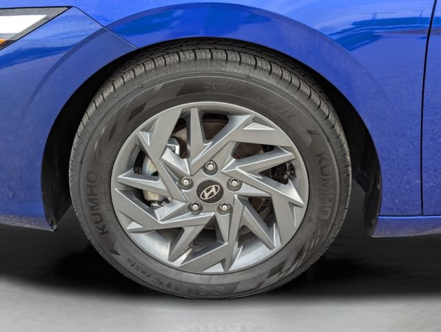 Used 2024 Hyundai Elantra SEL FWD image 38