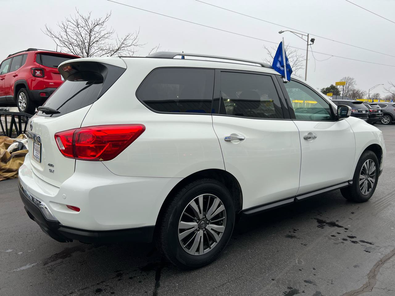 Used 2018 Nissan Pathfinder SV AWD/4WD image 6